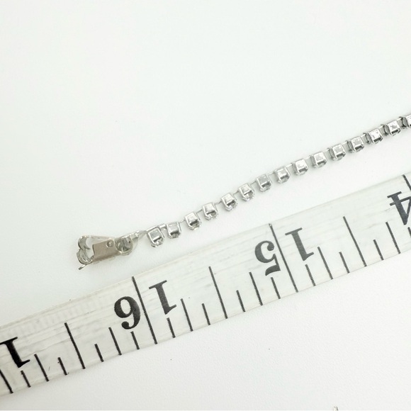 Vintage Chevon Shaped Silver Tone Clear Crystal rhinestones Necklace - Picture 8 of 8